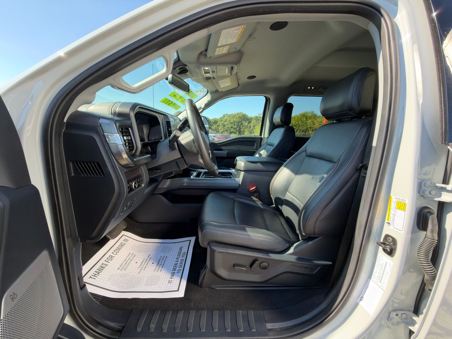 2025 Ford Super Duty F-350 SRW Lariat 4X4