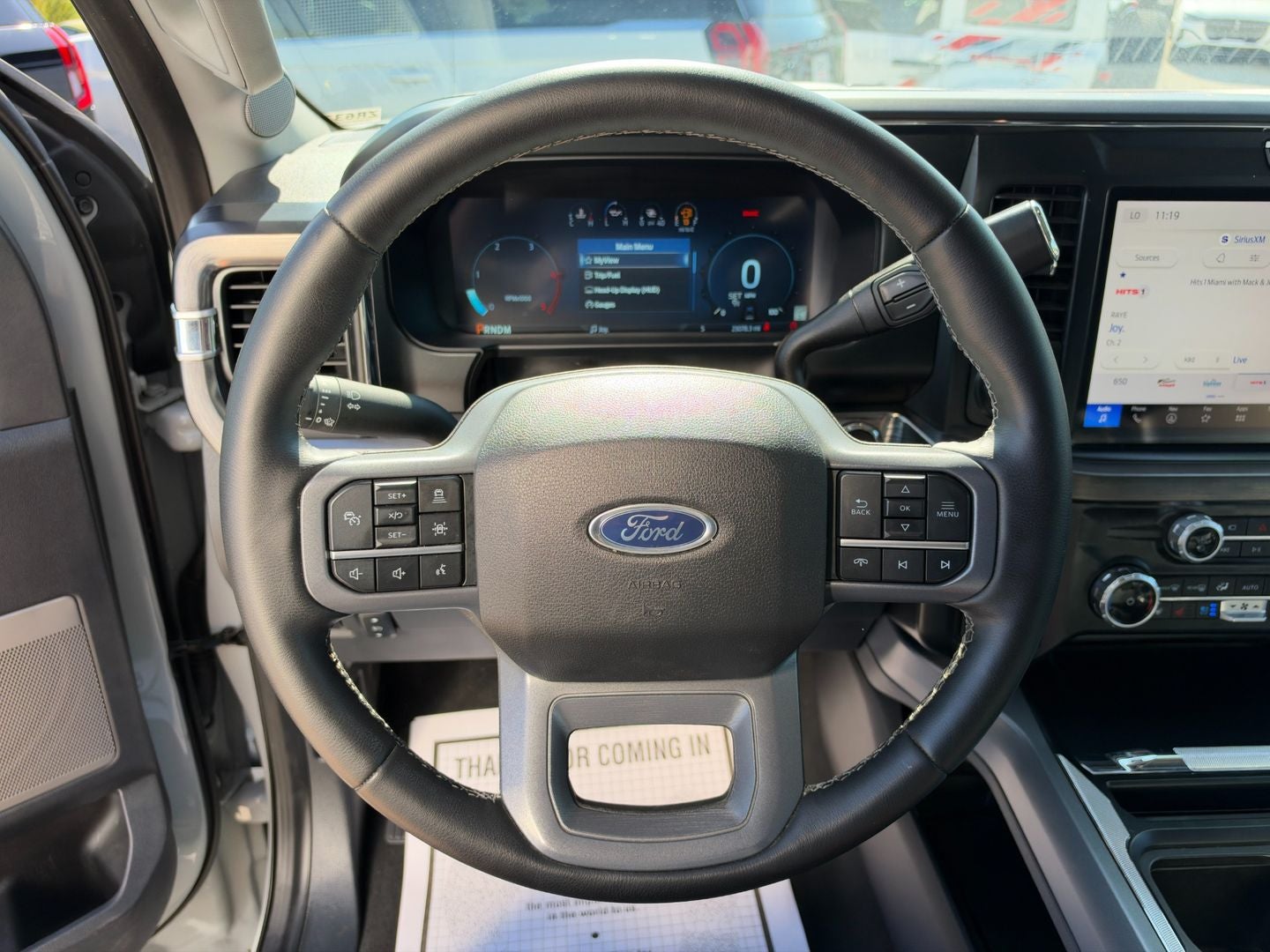 2025 Ford Super Duty F-350 SRW Lariat 4X4