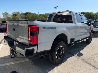 2025 Ford Super Duty F-350 SRW Lariat 4X4