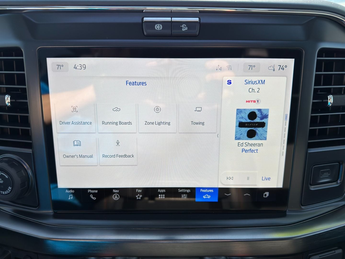 2026 Ford Super Duty F-350® Lariat®