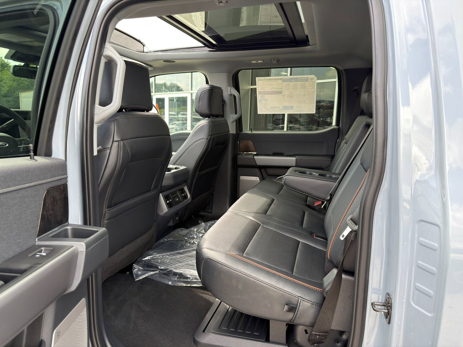2026 Ford Super Duty F-350® Lariat®