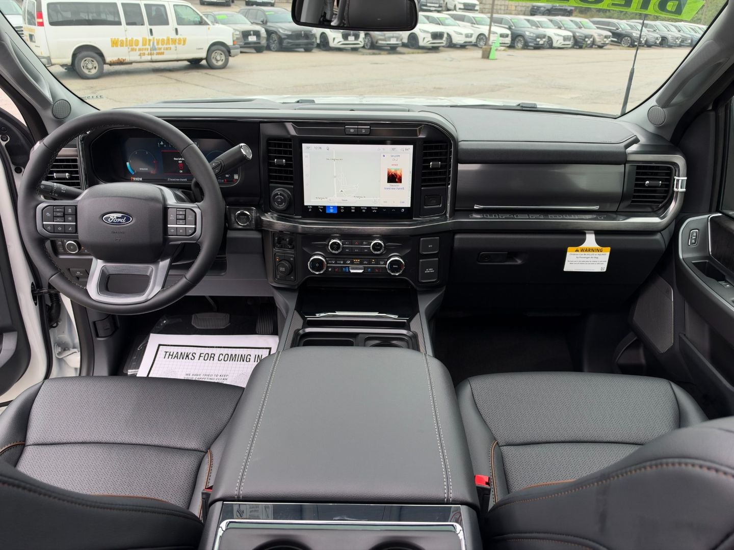 2027 Ford Super Duty F-350 SRW F-350® Lariat®