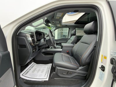2027 Ford Super Duty F-350 SRW F-350® Lariat®