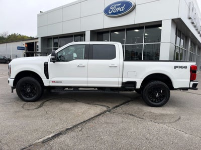 2027 Ford Super Duty F-350 SRW F-350® Lariat®