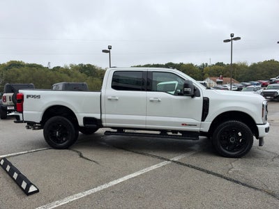 2027 Ford Super Duty F-350 SRW F-350® Lariat®