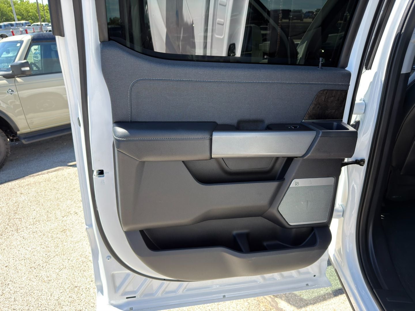 2024 Ford Super Duty F-350 SRW Lariat 4X4