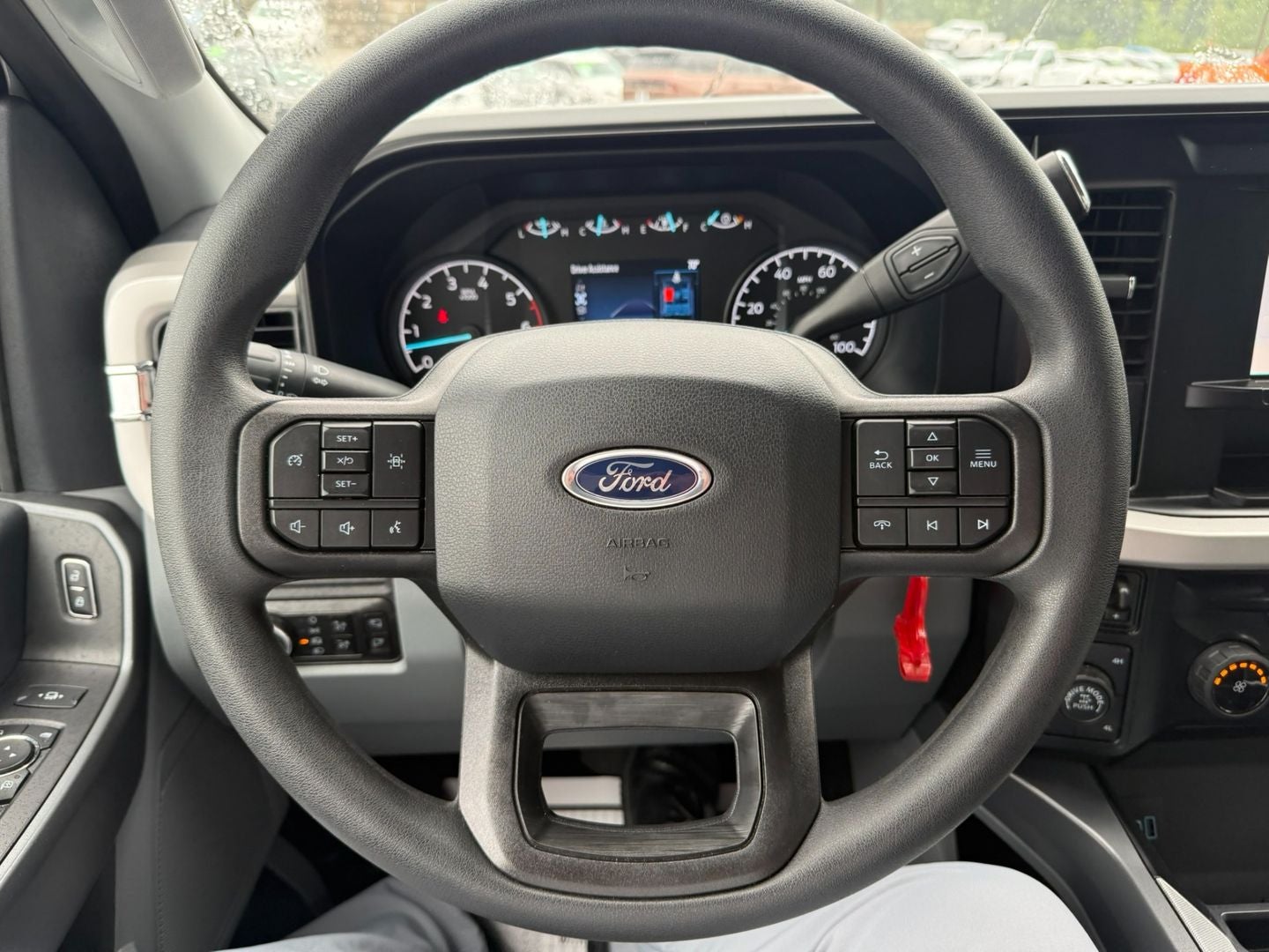 2025 Ford Super Duty F-350 SRW XLT 4X4 7.3L V8 TREMOR