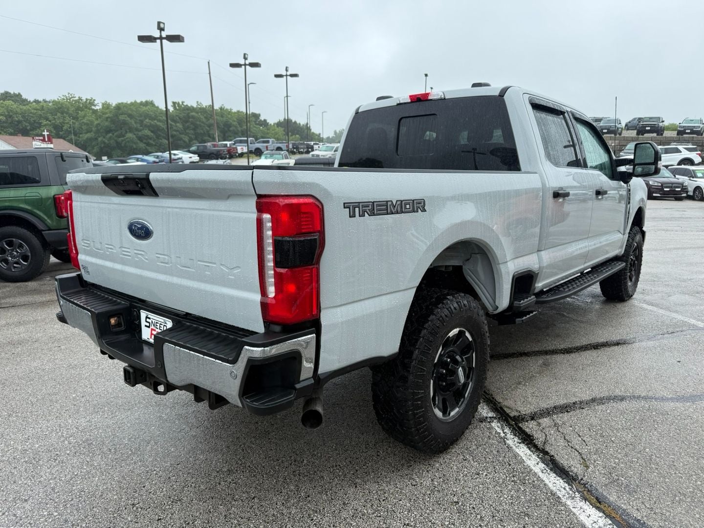 2025 Ford Super Duty F-350 SRW XLT 4X4 7.3L V8 TREMOR