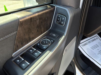 2023 Ford Super Duty F-350 SRW Lariat 4X4