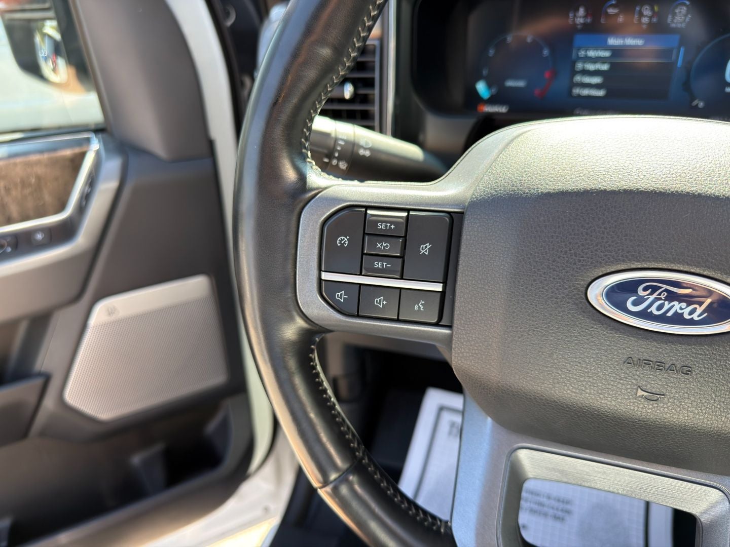 2023 Ford Super Duty F-350 SRW Lariat 4X4