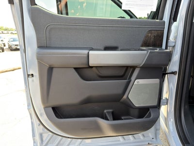 2024 Ford Super Duty F-350 DRW Lariat 4X4