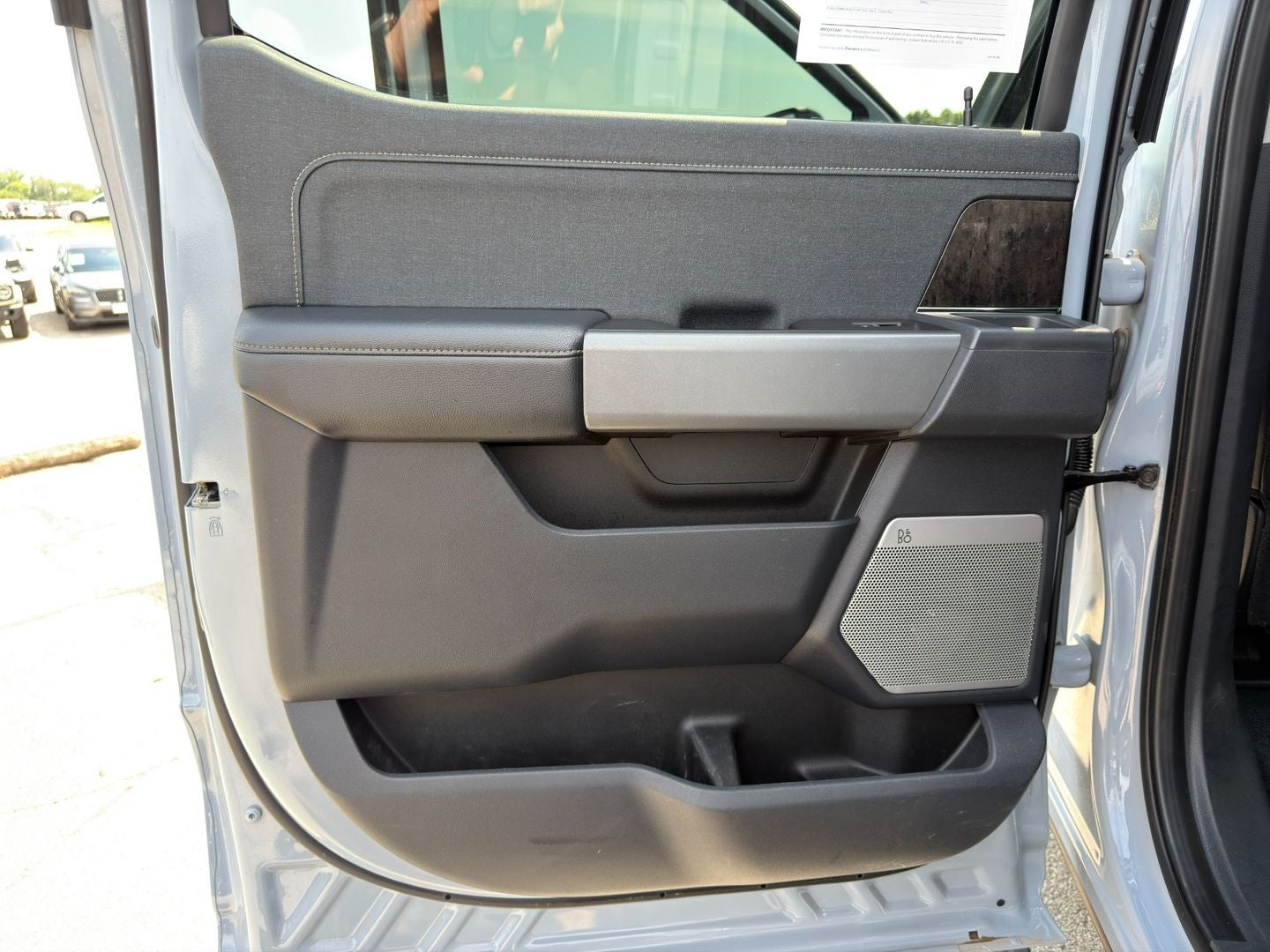 2024 Ford Super Duty F-350 DRW Lariat 4X4