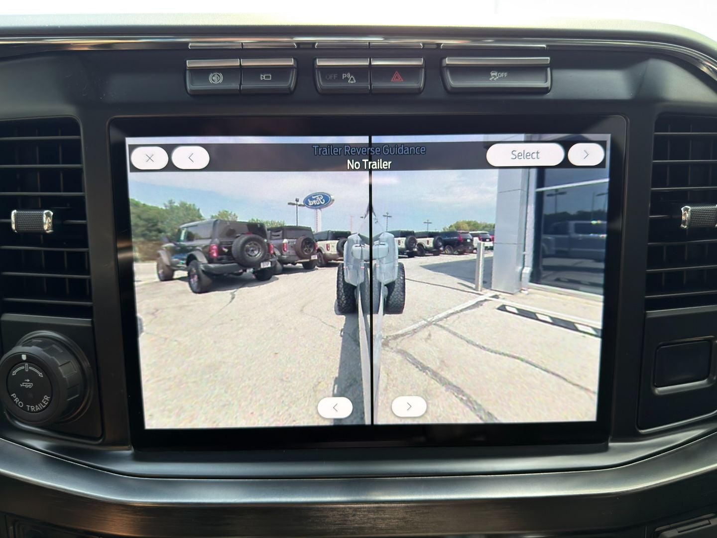 2024 Ford Super Duty F-350 DRW Lariat 4X4