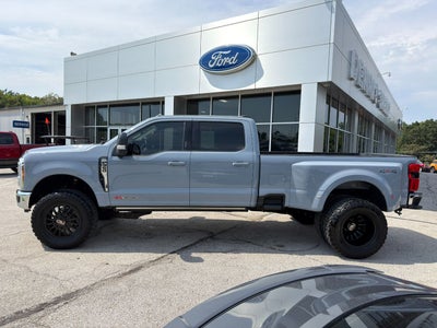 2024 Ford Super Duty F-350 DRW Lariat 4X4