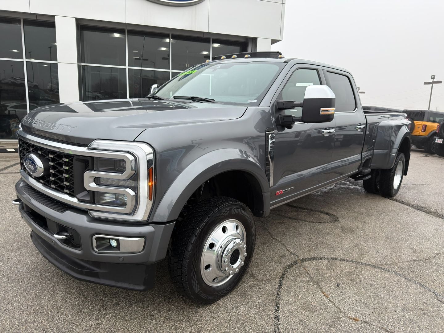 2024 Ford Super Duty F-450 DRW Platinum 4X4