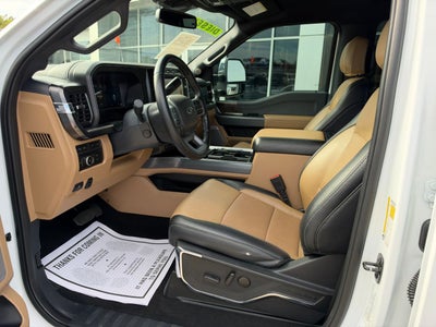 2024 Ford Super Duty F-450 DRW Lariat 4X4