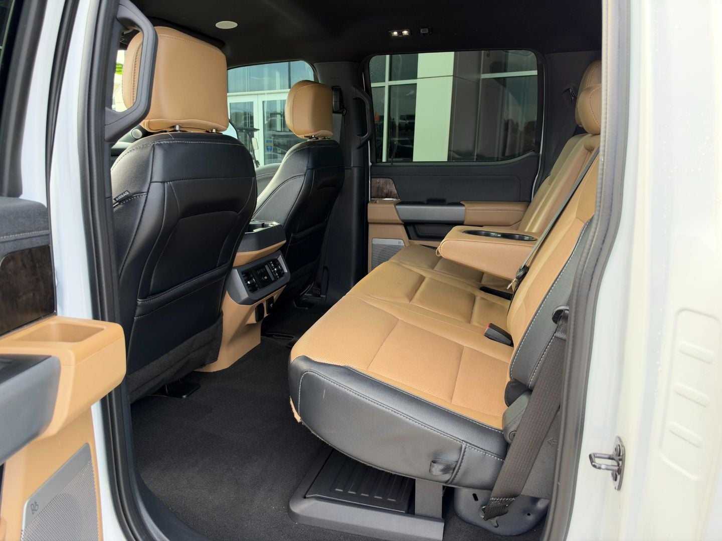 2024 Ford Super Duty F-450 DRW Lariat 4X4
