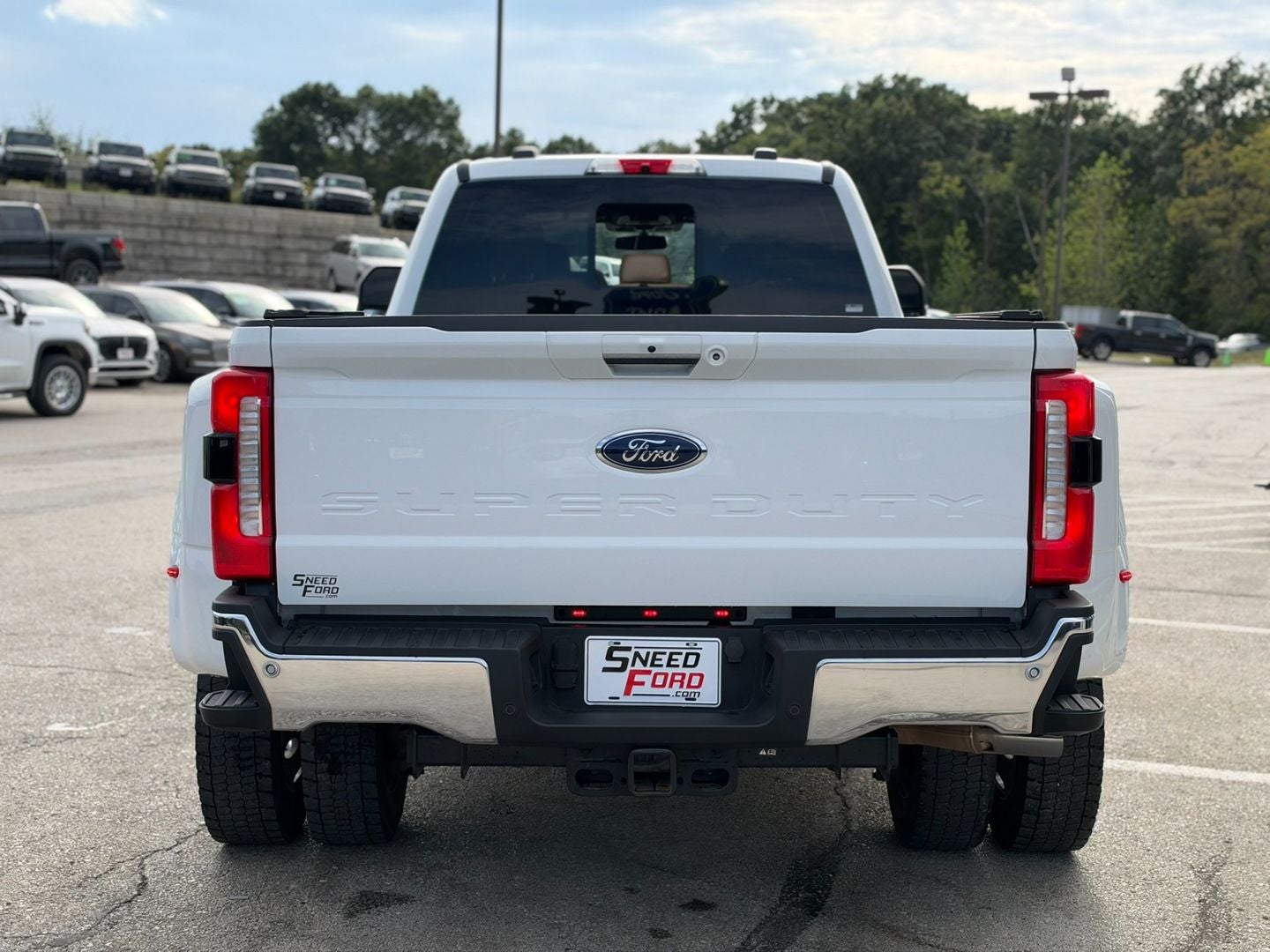 2024 Ford Super Duty F-450 DRW Lariat 4X4