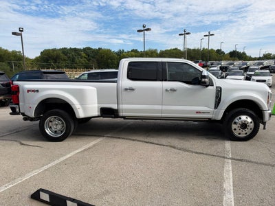 2024 Ford Super Duty F-450 DRW Lariat 4X4
