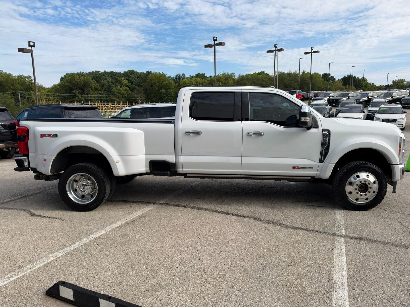 2024 Ford Super Duty F-450 DRW Lariat 4X4