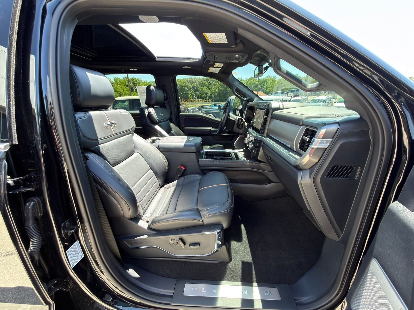 2024 Ford Super Duty F-450 DRW Platinum 4X4