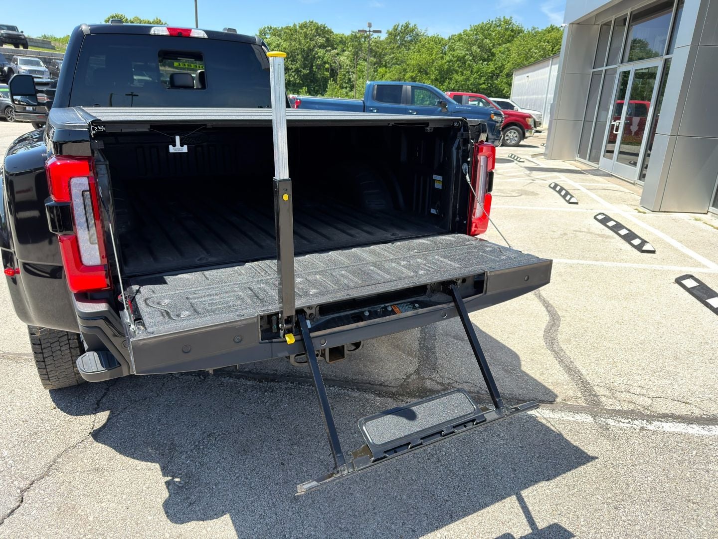 2024 Ford Super Duty F-450 DRW Platinum 4X4