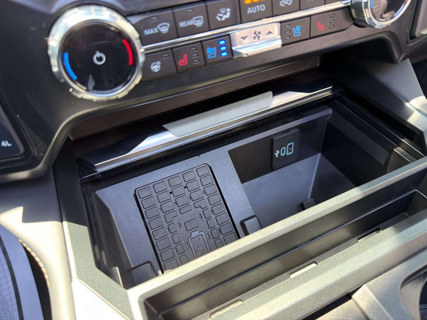2024 Ford Super Duty F-450 DRW Platinum 4X4