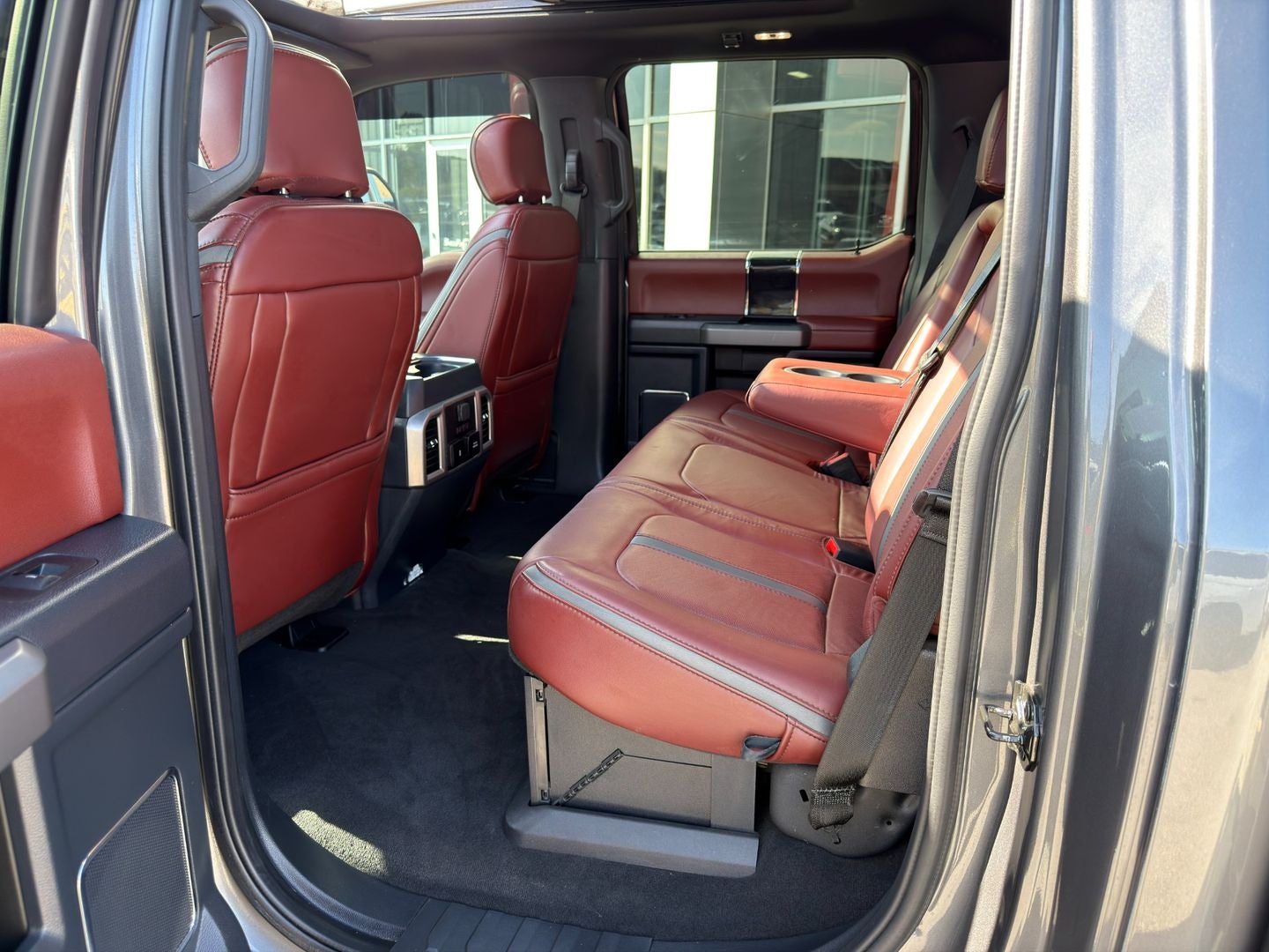 2022 Ford Super Duty F-450 DRW Platinum 4X4