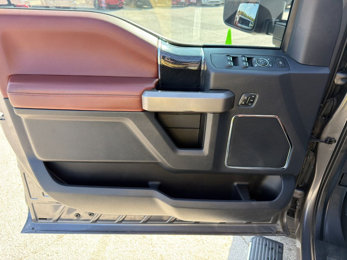 2022 Ford Super Duty F-450 DRW Platinum 4X4