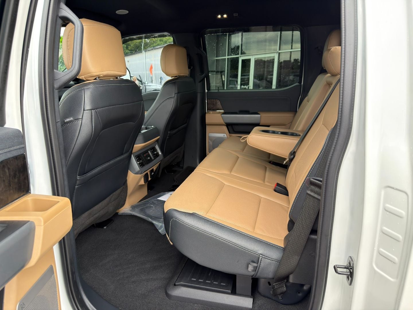 2023 Ford Super Duty F-450 DRW Lariat 4X4