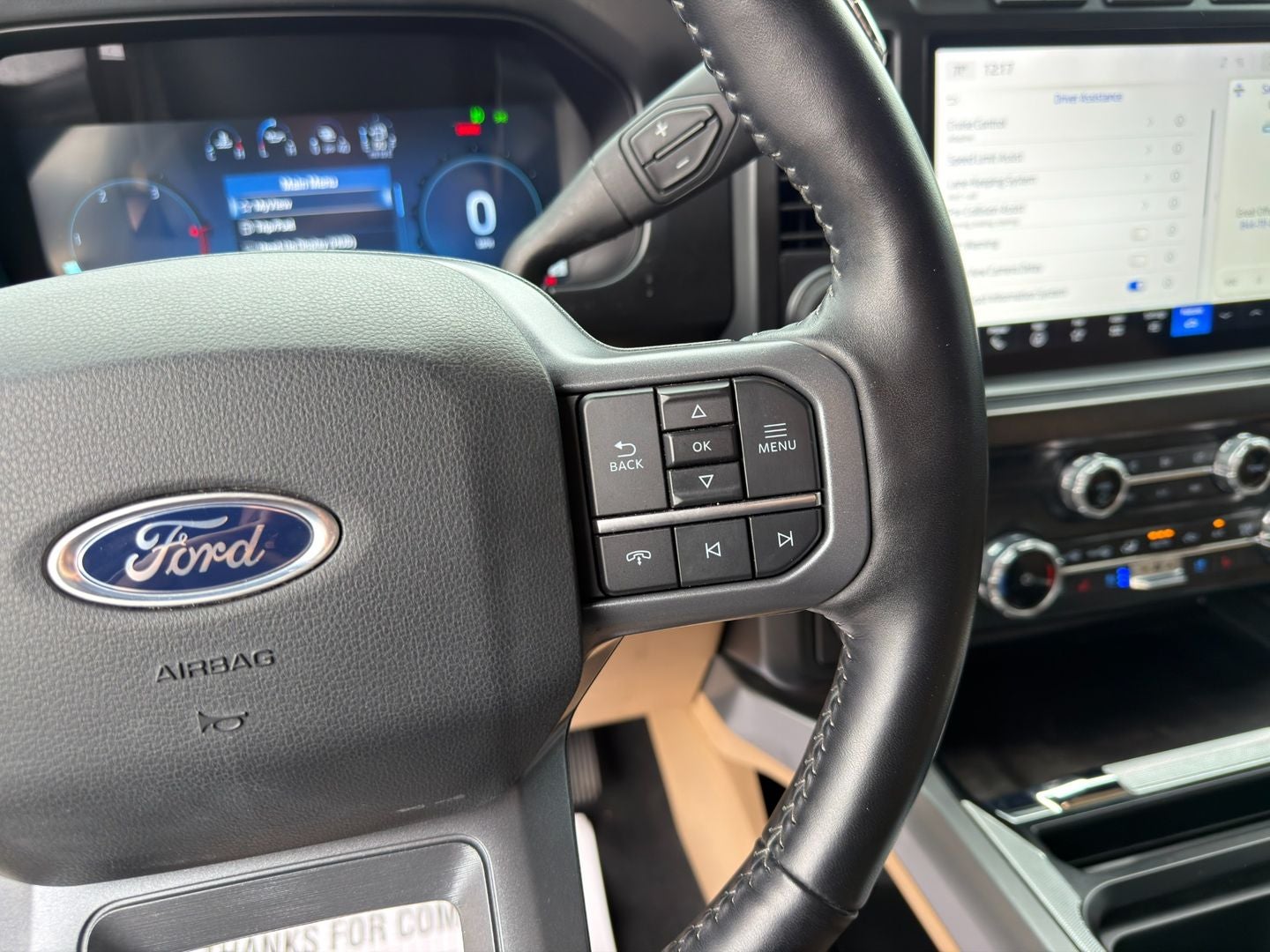 2023 Ford Super Duty F-450 DRW Lariat 4X4