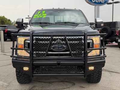 2022 Ford Super Duty F-350 SRW Lariat 4X4