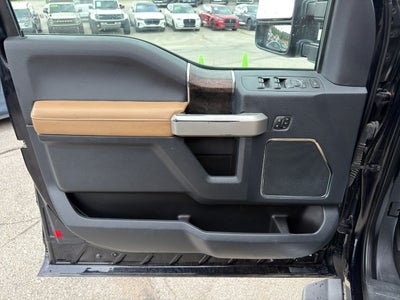 2022 Ford Super Duty F-350 SRW Lariat 4X4