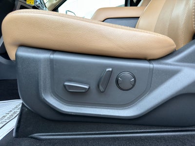 2022 Ford Super Duty F-350 SRW Lariat 4X4