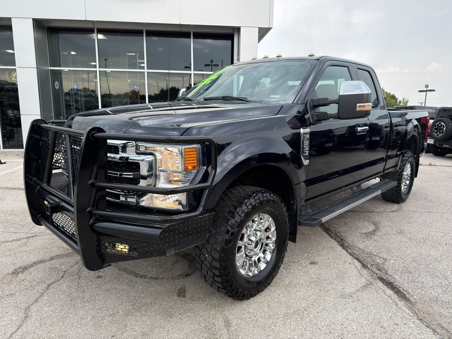 2022 Ford Super Duty F-350 SRW Lariat 4X4