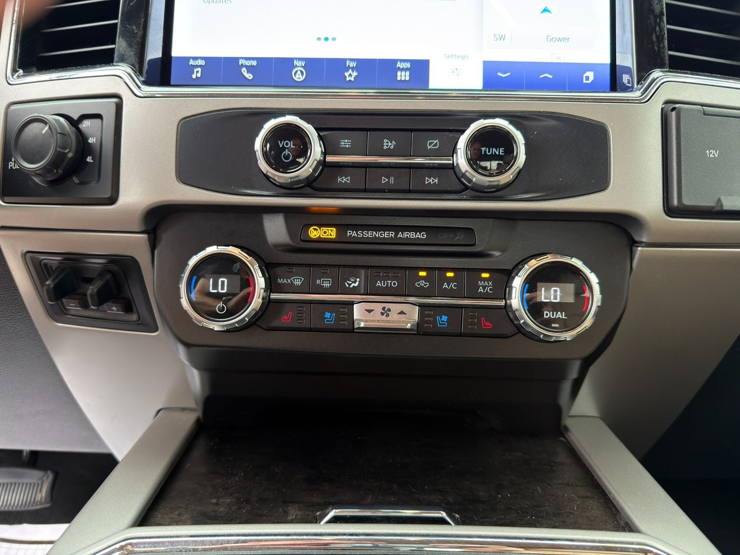 2022 Ford Super Duty F-350 SRW Lariat 4X4