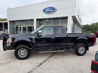 2022 Ford Super Duty F-350 SRW Lariat 4X4