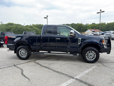 2022 Ford Super Duty F-350 SRW Lariat 4X4