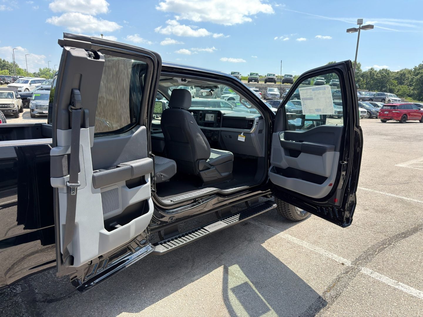 2026 Ford Super Duty F-350® XLT