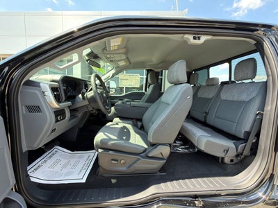 2026 Ford Super Duty F-350® XLT