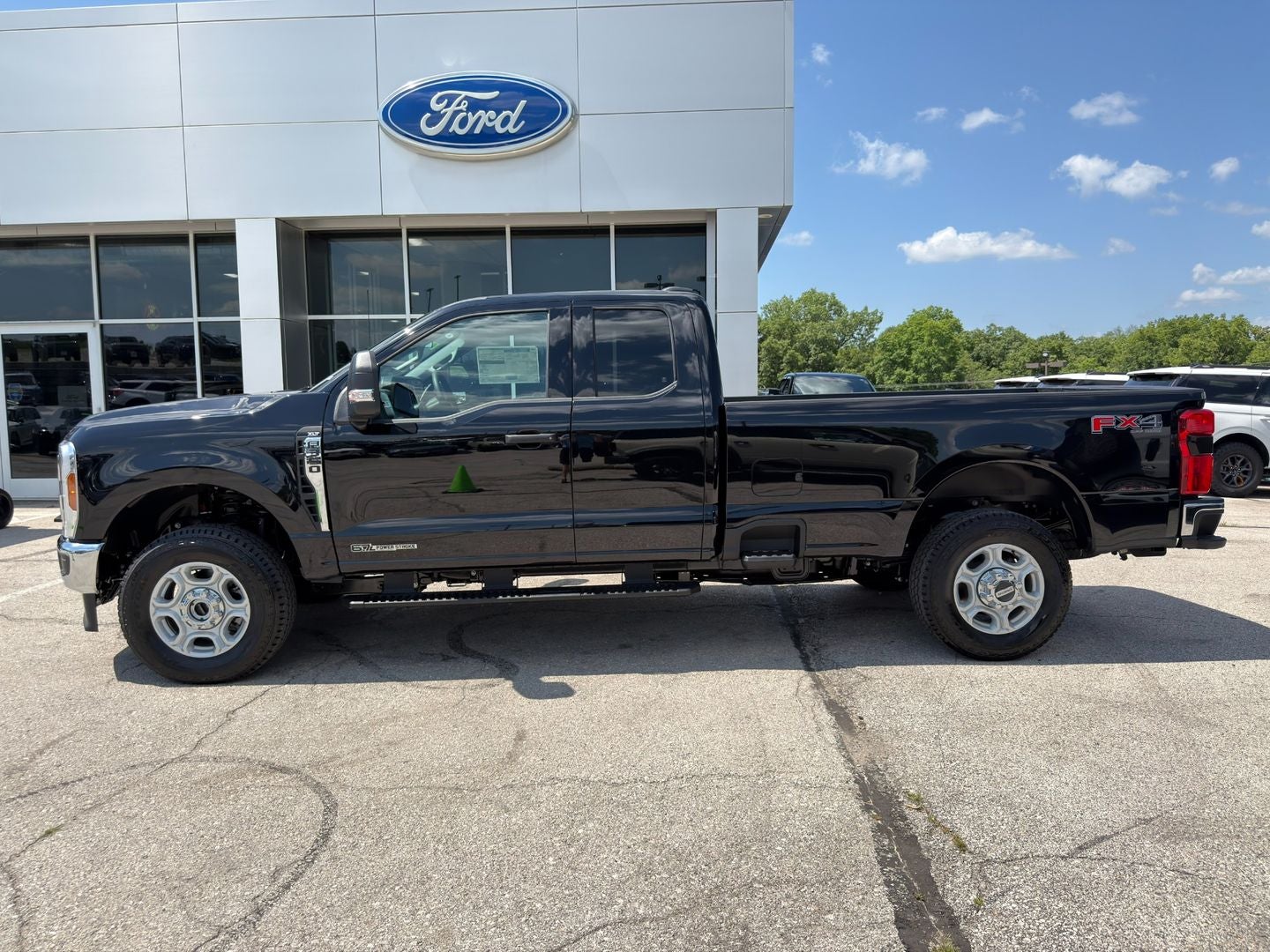 2026 Ford Super Duty F-350® XLT