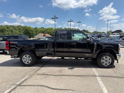 2026 Ford Super Duty F-350® XLT
