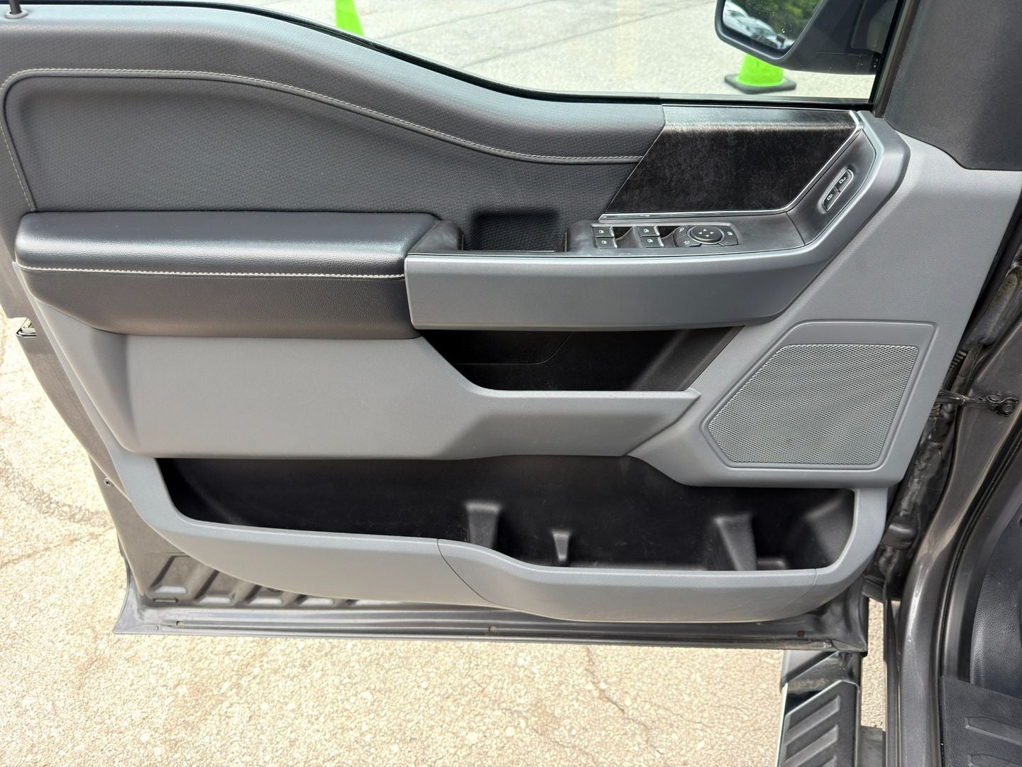 2021 Ford F-150 XLT V8