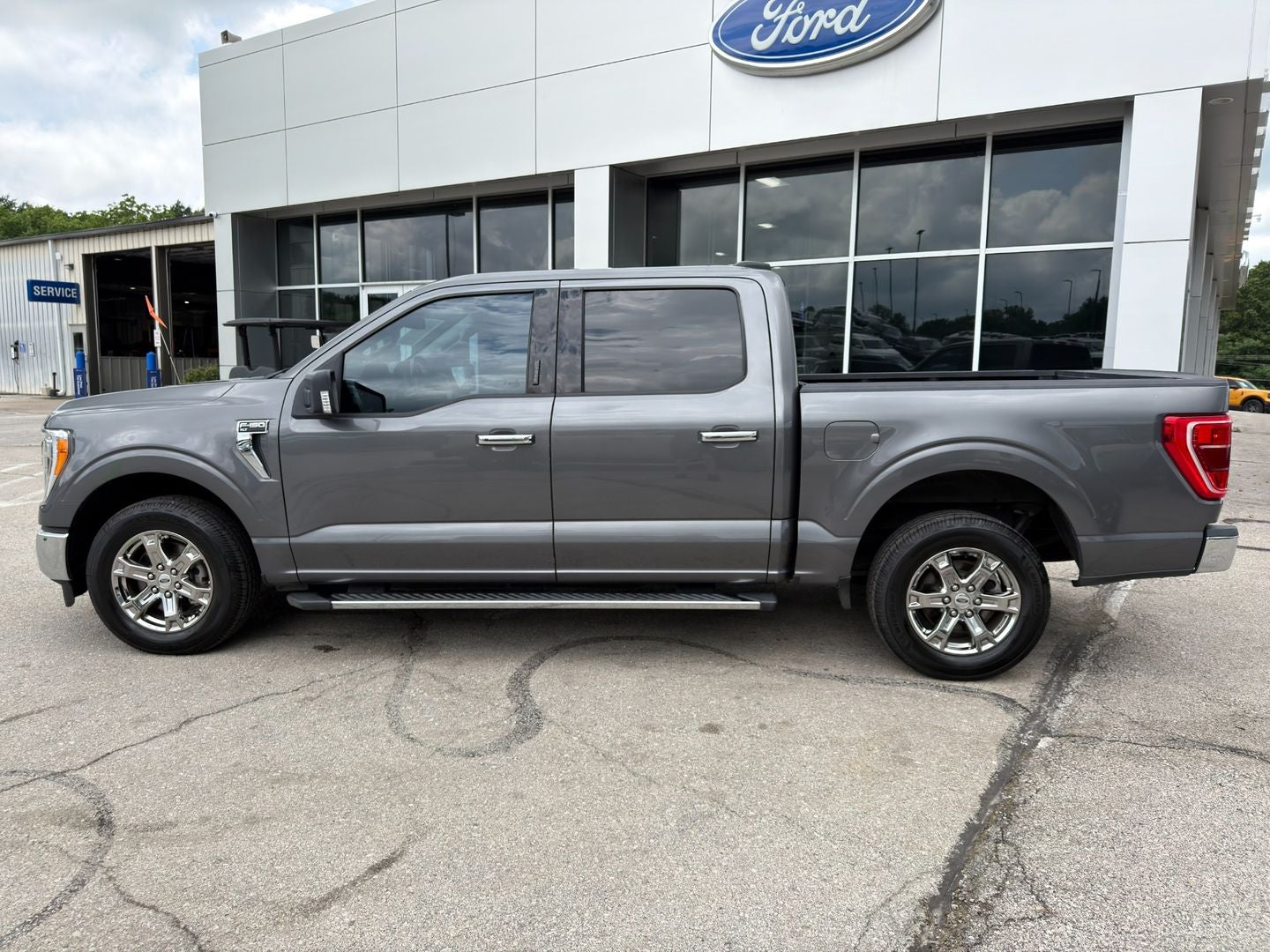 2021 Ford F-150 XLT V8