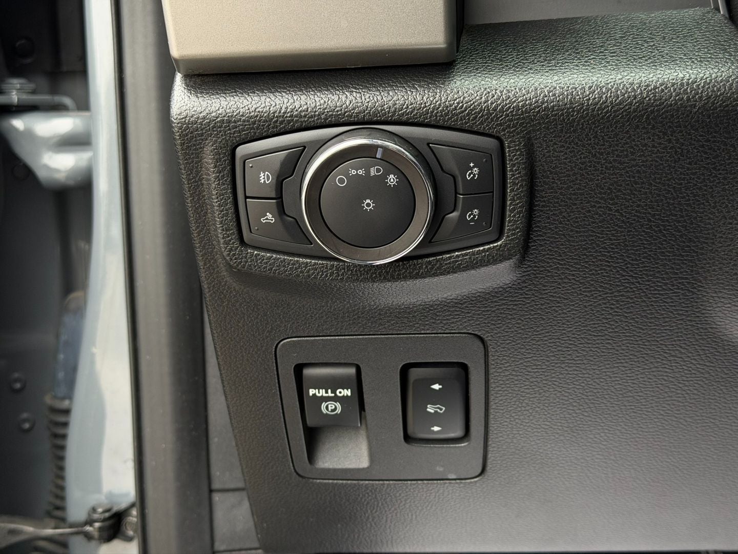 2020 Ford F-150 Lariat 4X4 V6