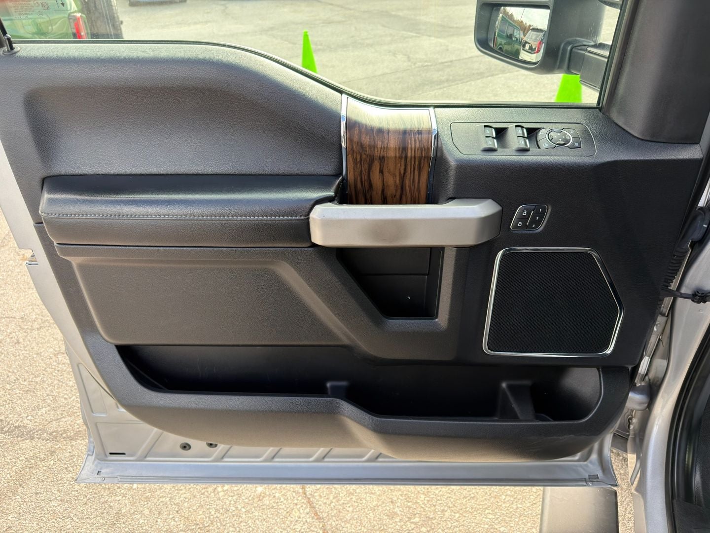 2020 Ford F-150 Lariat 4X4 V8