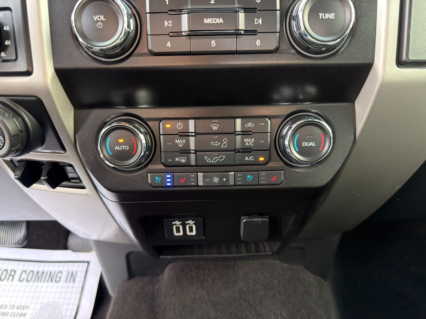 2020 Ford F-150 Lariat 4X4 V8