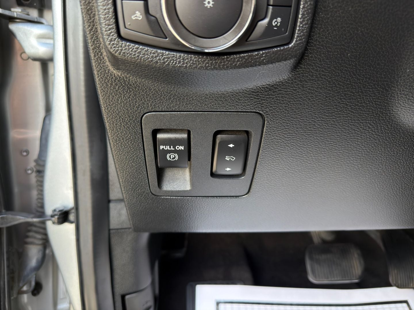 2020 Ford F-150 Lariat 4X4 V8