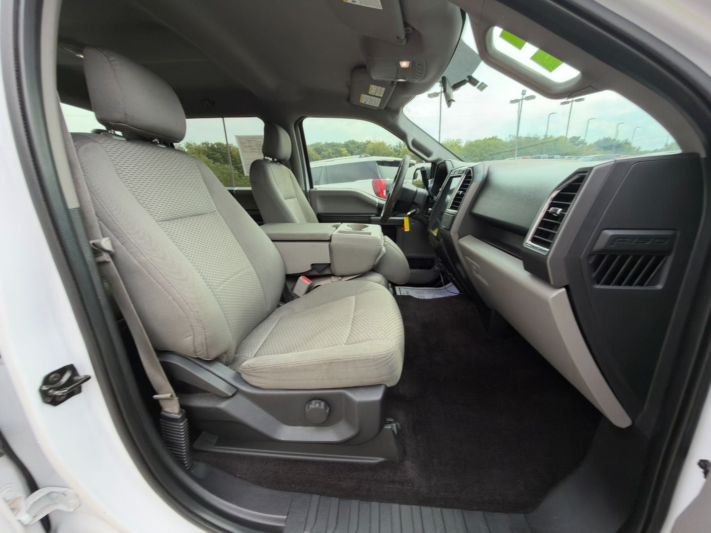 2016 Ford F-150 XLT 4X4 V8