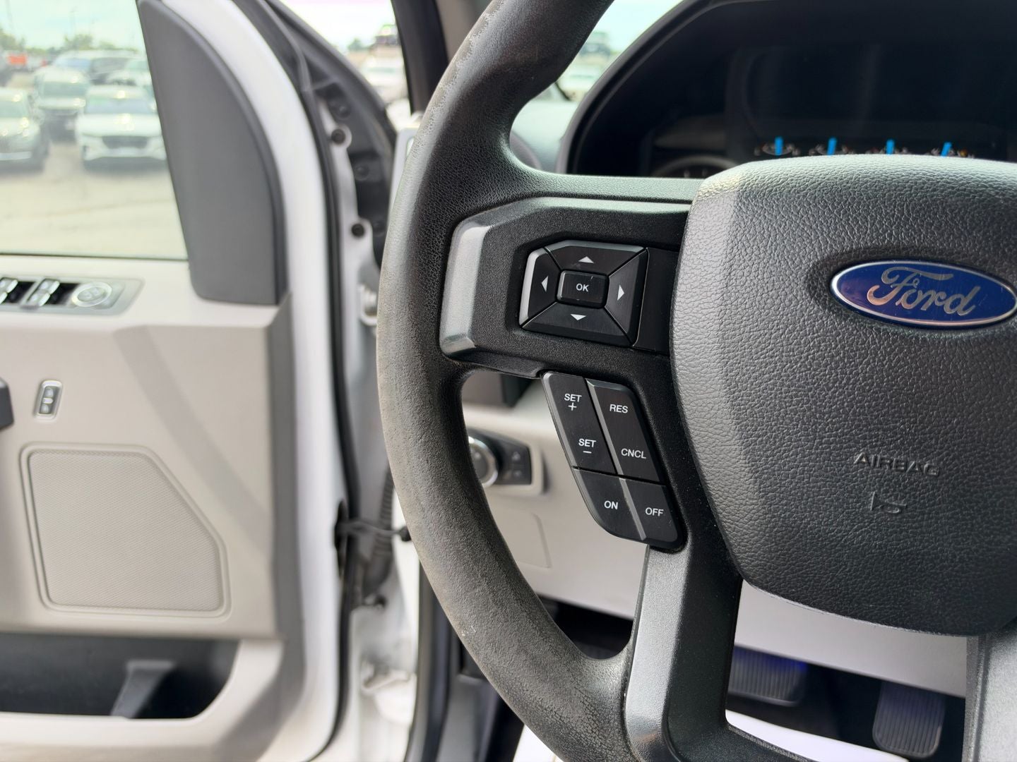 2016 Ford F-150 XLT 4X4 V8